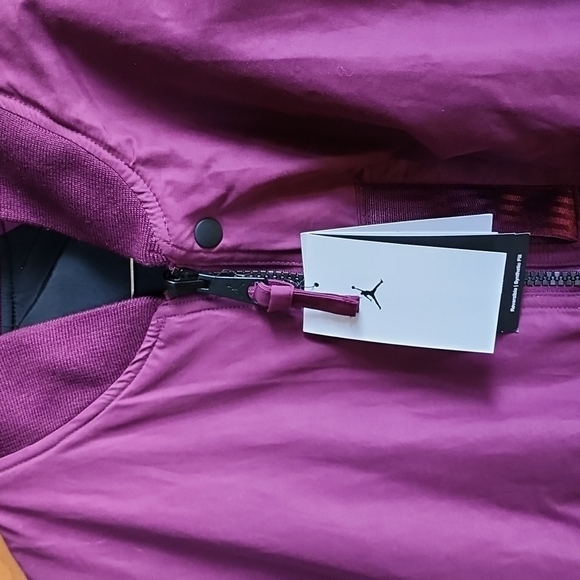 🍭HPx3🍭 NWT Nike/Jordan: Jordan Statement MA-1 Jacket, Maroon/Black - Picture 10 of 14